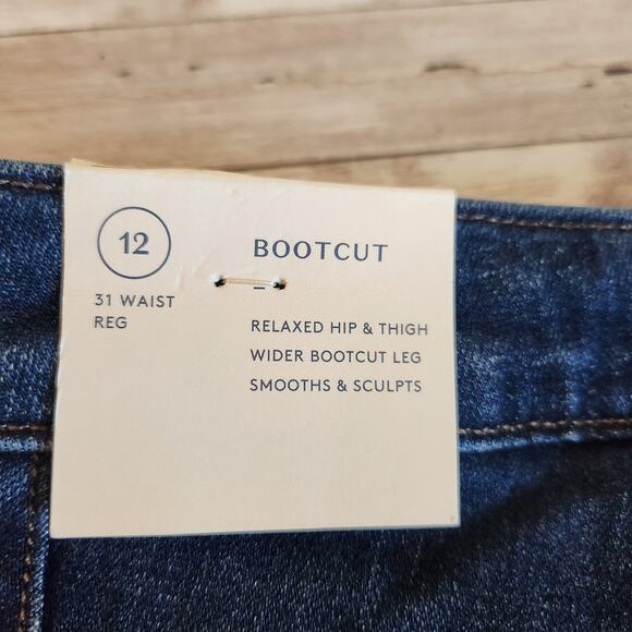 Universal Thread Adaptive Mid Rise Bootcut Jeans in Dk Blue Wash Size 12 NWT - Picture 7 of 12